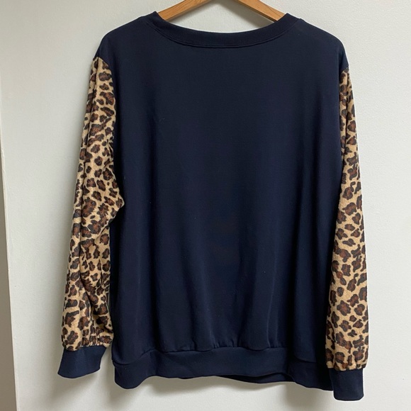 2 for $20 or 5 for $40
CUTE SWEATSHIRT - 1X - Picture 7 of 7